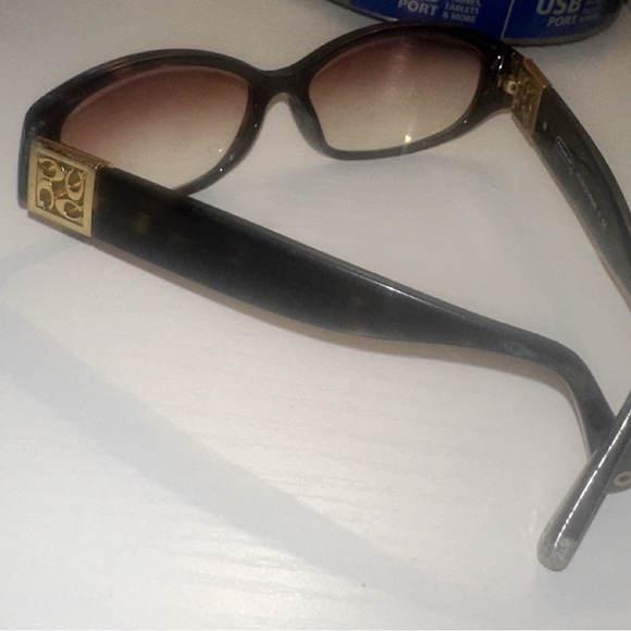 Coach Sunglasses - Picture 1 of 3